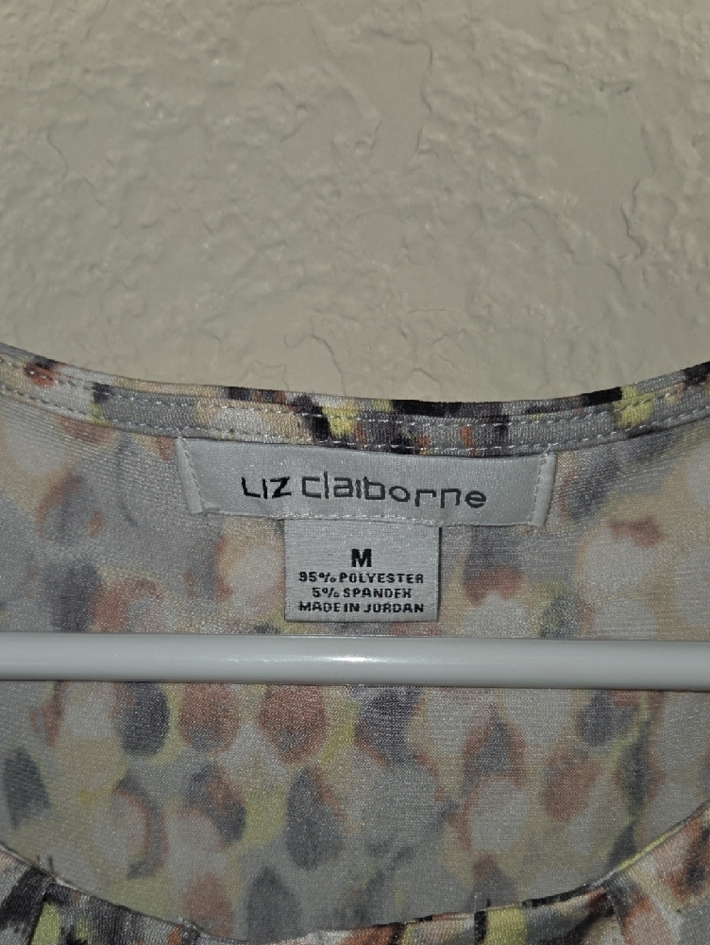 Liz Claiborne Gray, Cream & Yellow Printed Scoop Neck Tunic - Picture 4 of 4